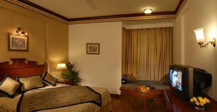 เดอะ ไนนี รีทรีท Hotel ไนนิตาล ห้อง รูปภาพ